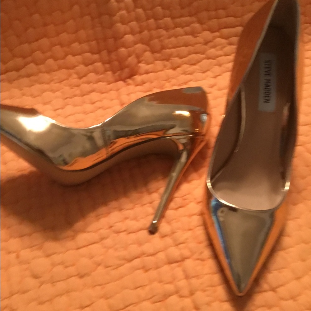 NWT High Heeled Pumps